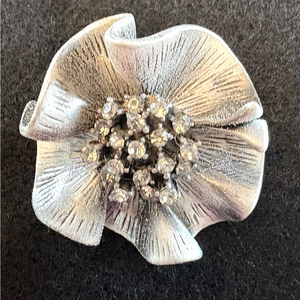 PREMIER DESIGNS Brooch